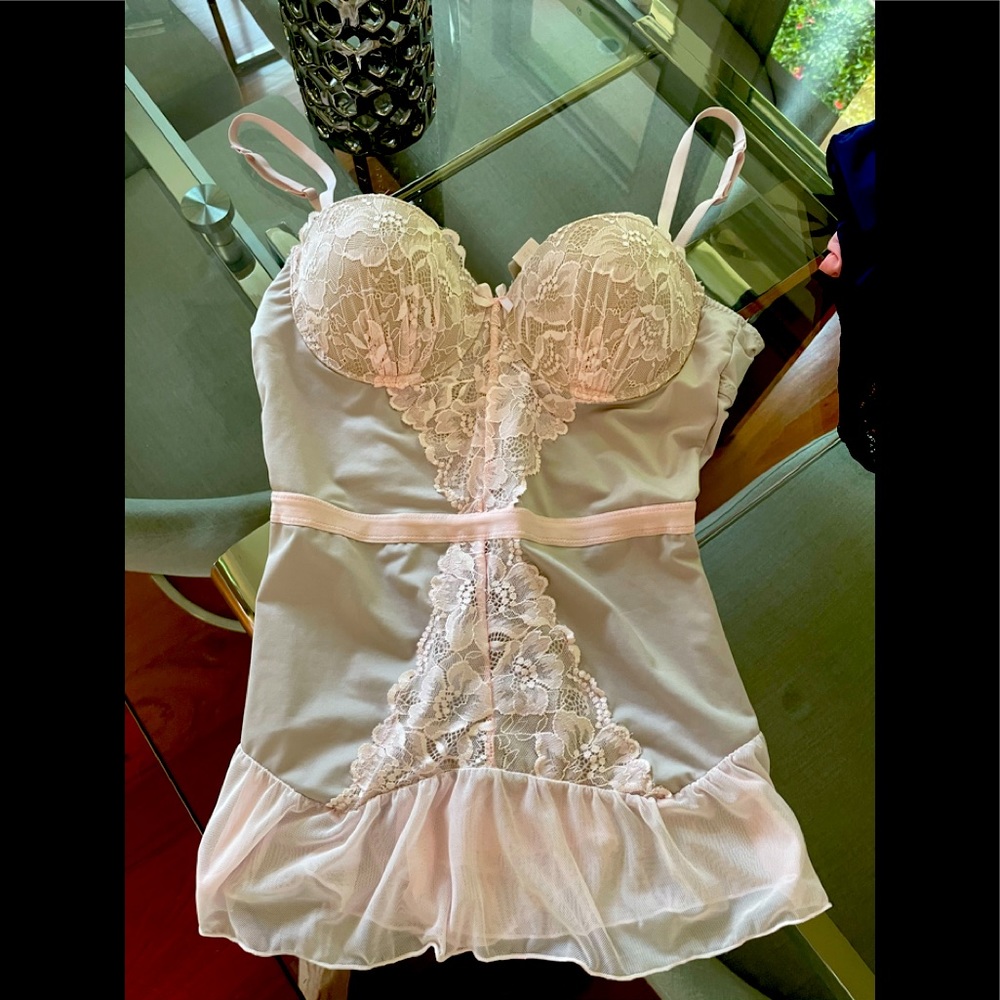 Babydoll nightie with pink lace